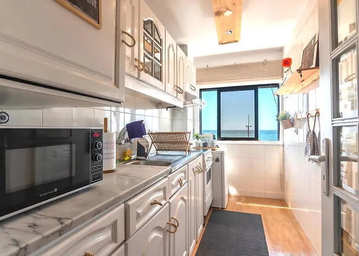 Espinho Guesthouse - Sea View Apartment